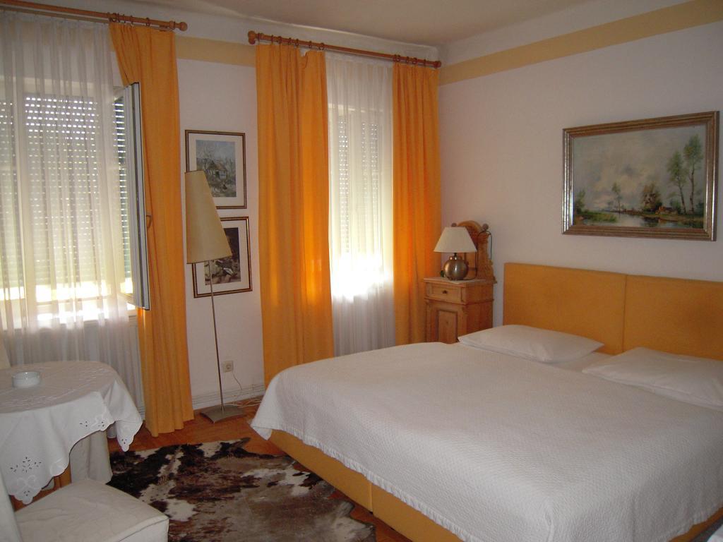 Gasthof Gerlinde Gibiser Hotel Heiligenkreuz im Lafnitztal Kamer foto
